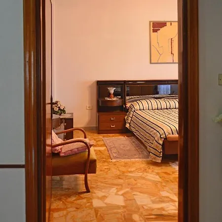 Domus Lacus Nyaraló