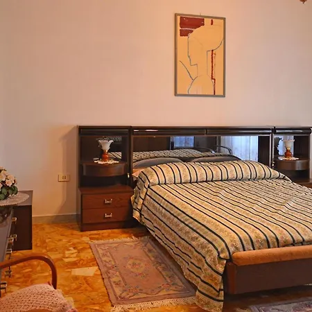 Domus Lacus Nyaraló *