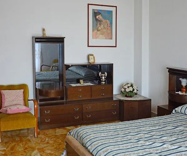 בית נופש Domus Lacus Campolattaro